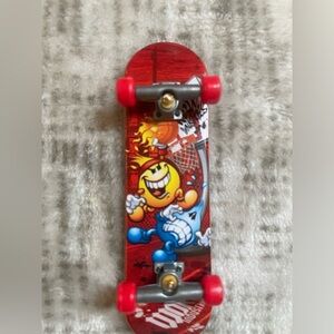 Vtg ‘90s Tech Deck Fingerboard 00823RFG Flame Boy World Industries Basketball